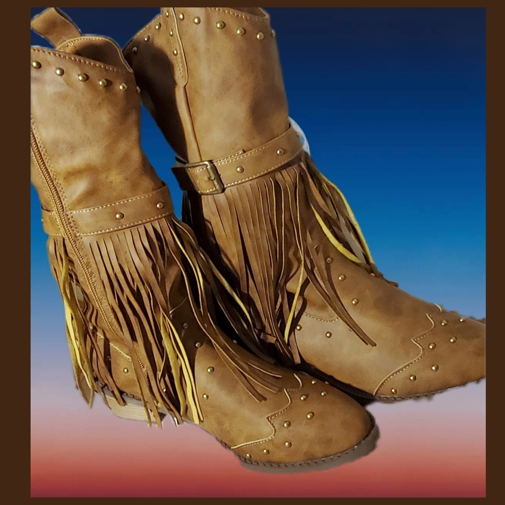 Women's Western Boots Fringed and Studded  Faux Leather